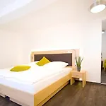 Boardinghouse Apartman Rülzheim
