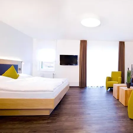 Boardinghouse Apartment *