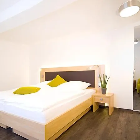 Boardinghouse Apartment Rulzheim